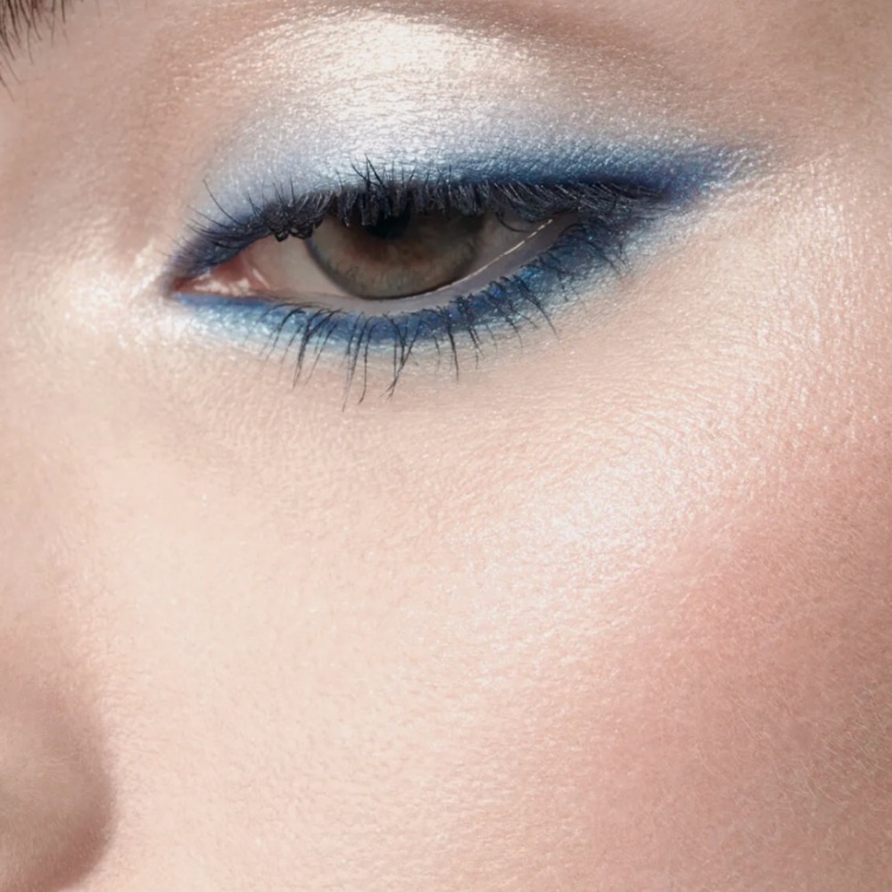 CHANEL Ombre Premiere Gloss - Picture 3 of 8